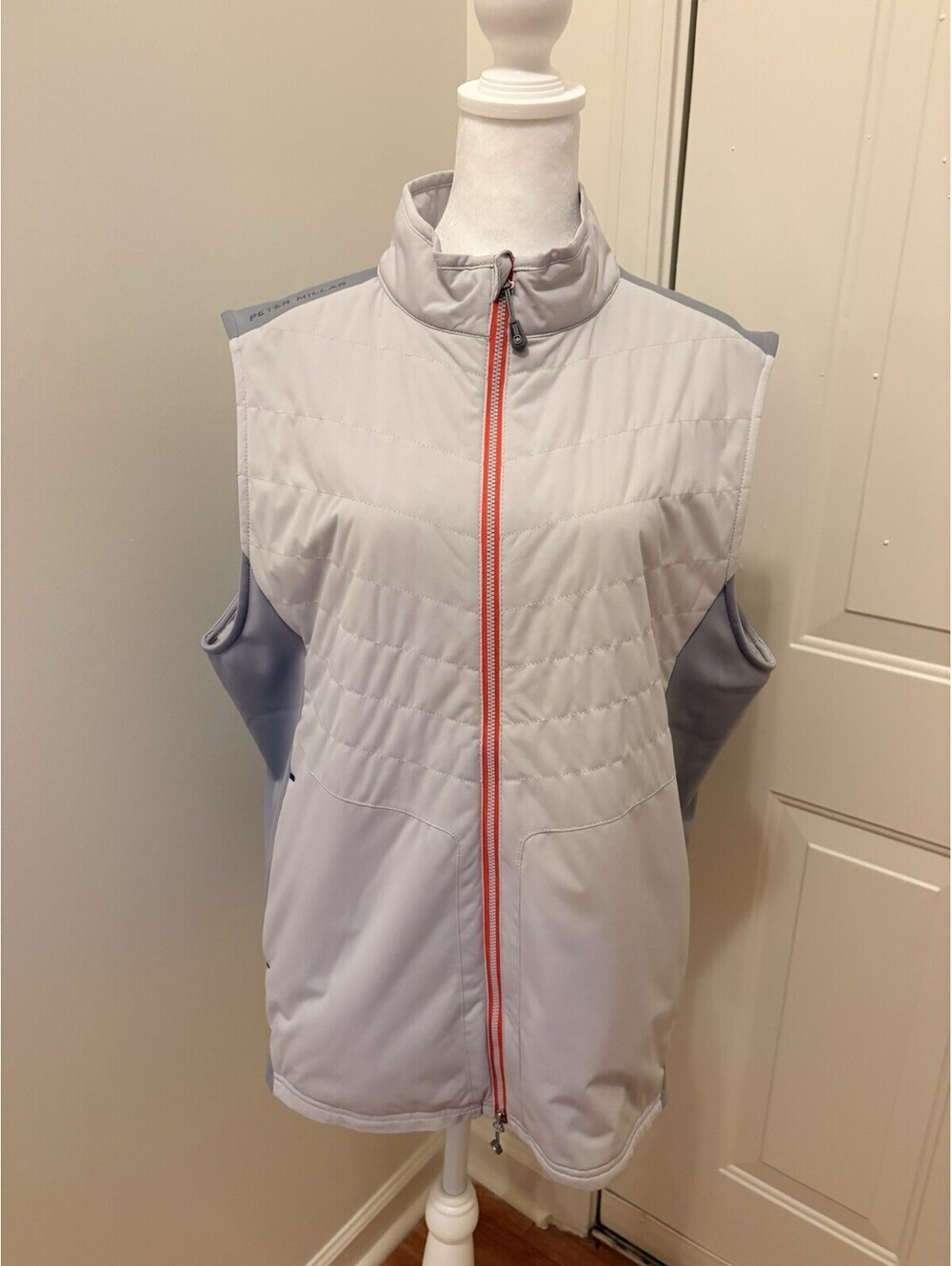 Peter Millar Men’s Large Grey Fuse Elite Hybrid Golf Vest